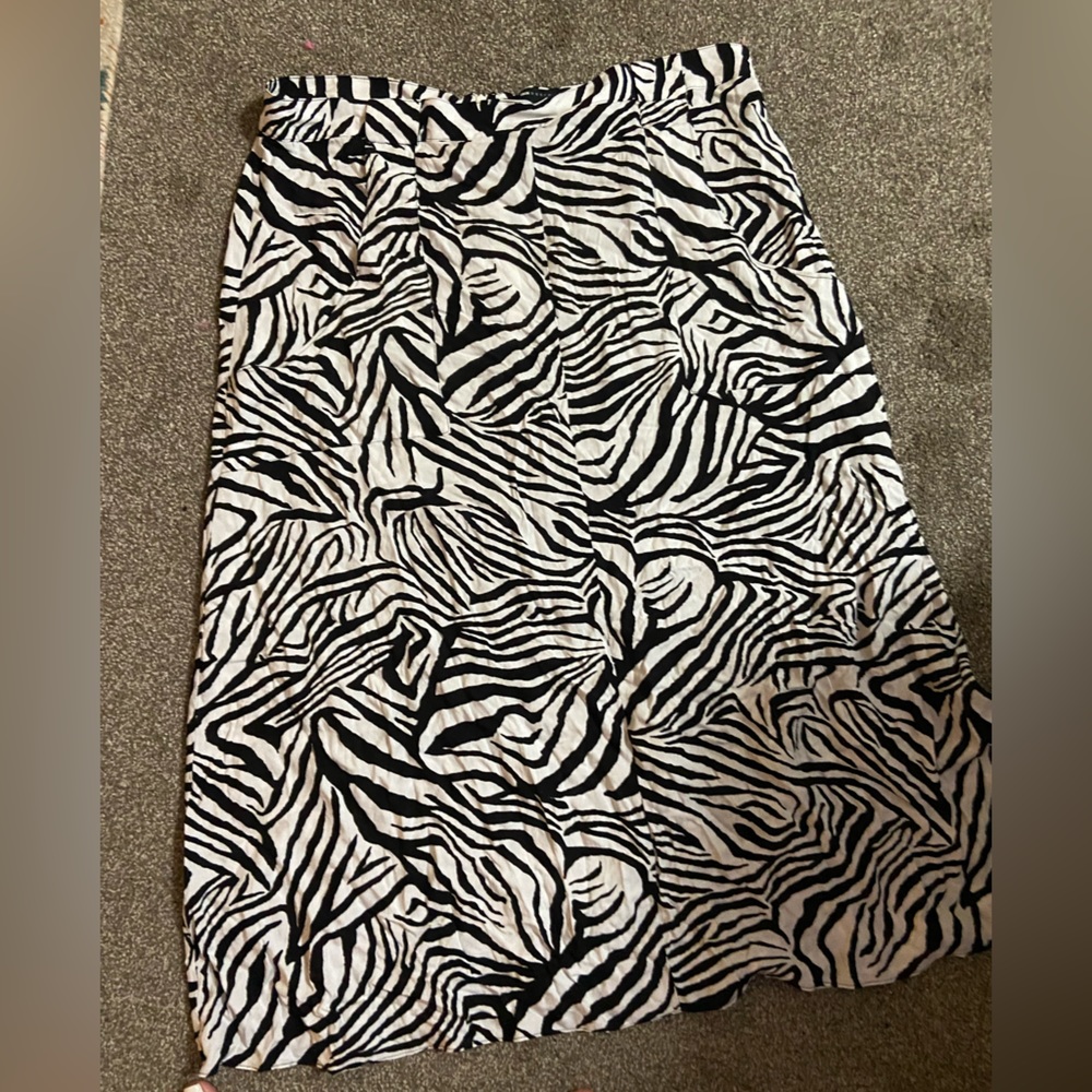 ASOS curve skirt - Picture 2 of 3